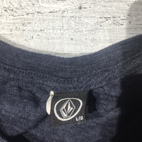 Volcom T-Shirt - Picture 3 of 4